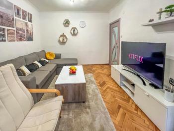 Vivid Condo by NDK and Vitosha Blvd with Free Secured Parking and AC, Sofia (zdjęcie 3)