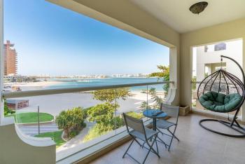 Welcoming 1 Bedroom Palm Jumeirah with sea View, Dubai (photo 2)