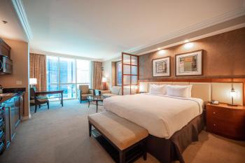 NO RESORT FEES-MGM StripView Adjoining Suites F1 View, Лас-Вегас (фото 3)