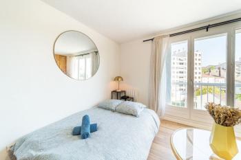 Studio with semi-open bedroom Near Part-Dieu & Tram, Lyon (photo 3)