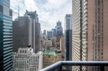 Midtown 2br w elevator wd nr entertainment NYC-1227, New York (photo 5)