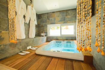 Ô Balinais mini villa avec spa et piscine chauffée privative Marseille, Marseille (fotografie 2)