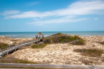 Ocean Views, Den, Community Pools, Close to Beach access, 103, Brigadune-Oceanfront, Corolla (foto 5)