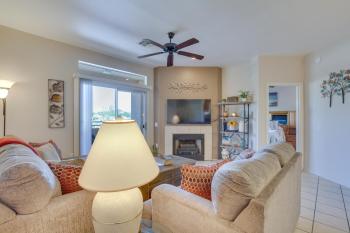 Phoenix Condo with Resort Perks and Mountain Views!, Phoenix (zdjęcie 4)