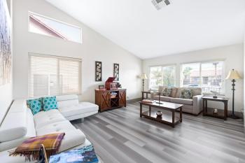 1900 Sqft House 5beds,3bath With heated Pool,spa,bbq, Las Vegas (photo 3)
