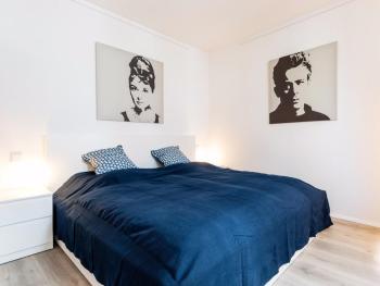 HOMEFY OLDTOWN APARTMENT - 6 people - 2 bath - balcony - top location, Düsseldorf (zdjęcie 4)