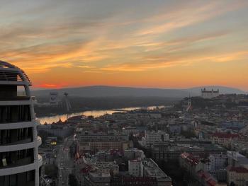 Skypark Luxury apartment with skyline view & free parking, Bratislava (Foto 2)