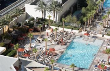 Strip View Balcony Suites - No Resort Fee !, Las Vegas (photo 2)