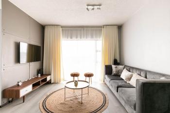 Urban, modern, stylish, with backup power, Sandton (fotografie 2)