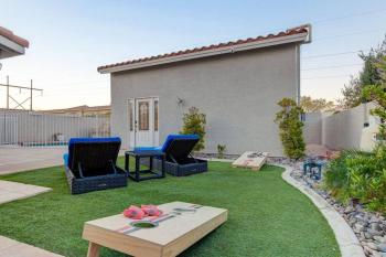 Beautiful 5BR w/King Beds, Pool & Hot Tub, Games, Las Vegas (zdjęcie 4)