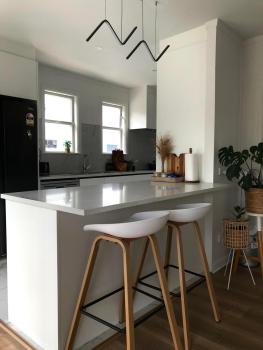 Bright & Comfy Stay in Newly Renovated Home with parking, Auckland (photo 4)