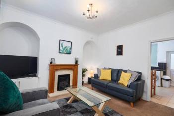Beautiful 3 Bed Abode in The Heart of Skipton, Skipton (photo 2)