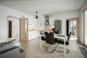 The Sunny Riverside Flat, Прага (фото 3)