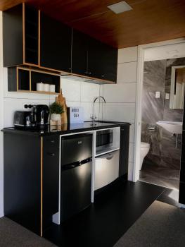 Onehunga Garden Tinyhouse with parking, Auckland (photo 2)