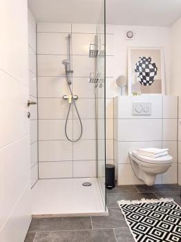 Appartio: Geräumige, moderne Ferienwohnung für Gruppen/Familien, Stuttgart (photo 2)