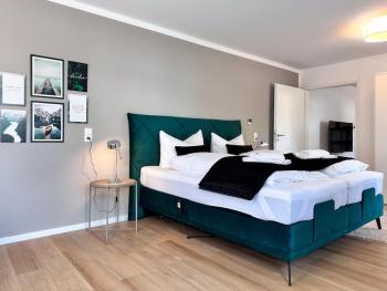 Appartio: Geräumige, moderne Ferienwohnung für Gruppen/Familien, Stuttgart (photo 3)
