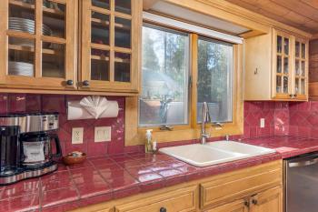 Dog Friendly, across from tubing/SHARC, Nectar bed, Sunriver (Foto 3)