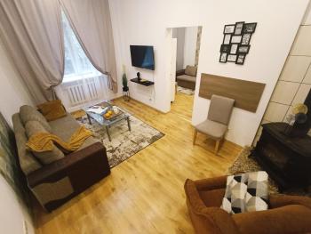 City center Two room Apartment with fireplace- quiet location- up to FIVE Guests - SELF CHECK-IN- FREE parking, Riga (foto 5)