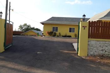 1 BDR Apt #3 at Ramparts Near Sangster Airport, Montego Bay (zdjęcie 2)