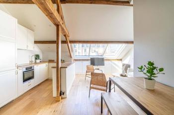 Bright apartment in 10th, Paříž (fotografie 2)