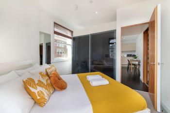 Luxury Central London Apartment - Farringdon, London (photo 4)