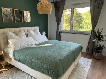 Ferienwohnung-Parkplatz-Balkon-Küche-Aufzug-SmartTV-Waschtrockner, Erlangen (fotografie 3)