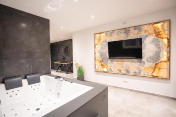 Private Spa & Garden Alpi mit Sauna und Whirlpool, Garmisch-Partenkirchen (Foto 4)