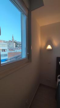 T2 Vue sur la Basilique de Notre Dame de la Garde, Марсель (фото 3)