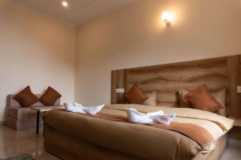 Winterstone studio, McLeod Ganj (photo 3)