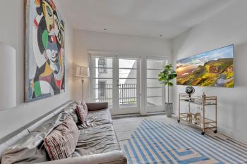 7 Large Down Town Santa Monica Apartment, Лос-Анджелес (фото 4)