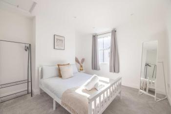 Cosy Cottage Your Central Windsor Retreat - By Tempstay, Windsor (zdjęcie 3)