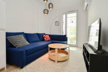 New modern apartment in city center, Bratislava (fotografie 5)