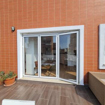 140m2 Top FloorCentral Loft 24hr Self Check-in, Tirana (photo 3)