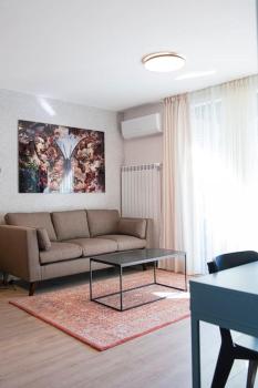 Madrid: A modern 2-bedroom apartment with parking, Sofia (Foto 3)