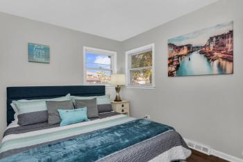 Prime Location, Cozy & Spacious home in Schaumburg, Schaumburg (zdjęcie 5)