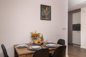 ApartWro 3th - apartament przy dworcu głównym PKP, balkon, garaż, rowery, Vratislav (fotografie 4)