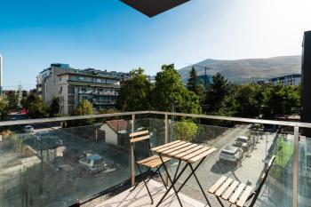 Modern Apartment 2 with Parking next to Bulgaria Mall, Sofia (Foto 2)