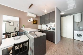 Modern Apartment 2 with Parking next to Bulgaria Mall, Sofia (Foto 5)