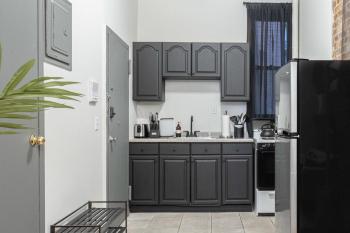 Apartment 253: Chelsea, New York (photo 5)