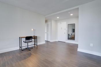Elegance in Crystal City - Amazing Apartment with gym, Arlington (Foto 5)