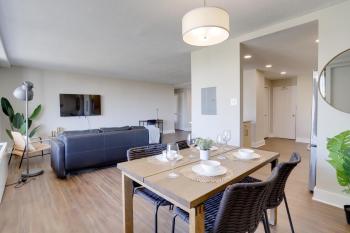 Elegance in Crystal City - Amazing Apartment with gym, Arlington (Foto 3)