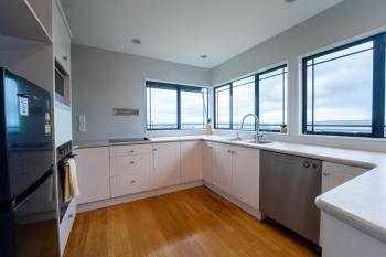 Family Friendly Oceanview Howick Home - Pets+, Auckland (zdjęcie 5)