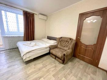 ApartPoltava Велика однокімнатна квартира в Новому будинку, ЦЕНТР МІСТА, Банківський ЧЕК, Poltava (fotografie 4)