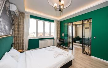Heart of the City Center Lux Apartment2 with View, Sofia (foto 3)
