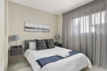 Marley on Katherine Apartments, Johannesburg (photo 3)