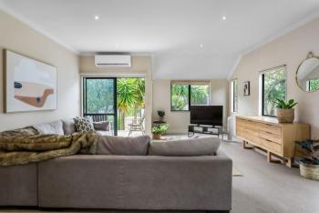 Upper Floor 2BR Unit near Eastern Auckland Beaches, Auckland (foto 5)