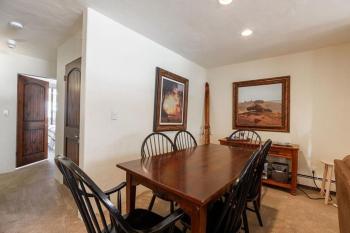 Condos with Ski Locker and Vail Mountain Views, Вейл (фото 5)