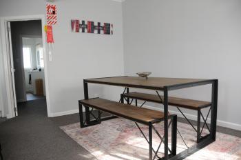 Nights on Broadway - THE HOUSE, Matamata (fotografie 4)