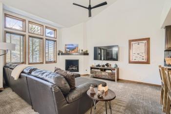 White Wolf #890 - Great Home with Private Outdoor Hot Tub - Shuttle to Slopes, Breckenridge (photo 3)