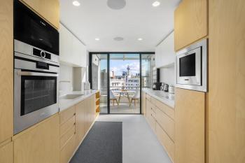WHome Bachelor pad in the Sky, Great for Digital Nomads & Remote Workers, Lisbonne (photo 2)